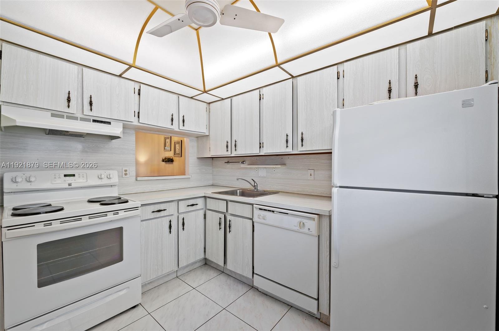 3140 Holiday Springs Blvd # 102 Unit: 9-102