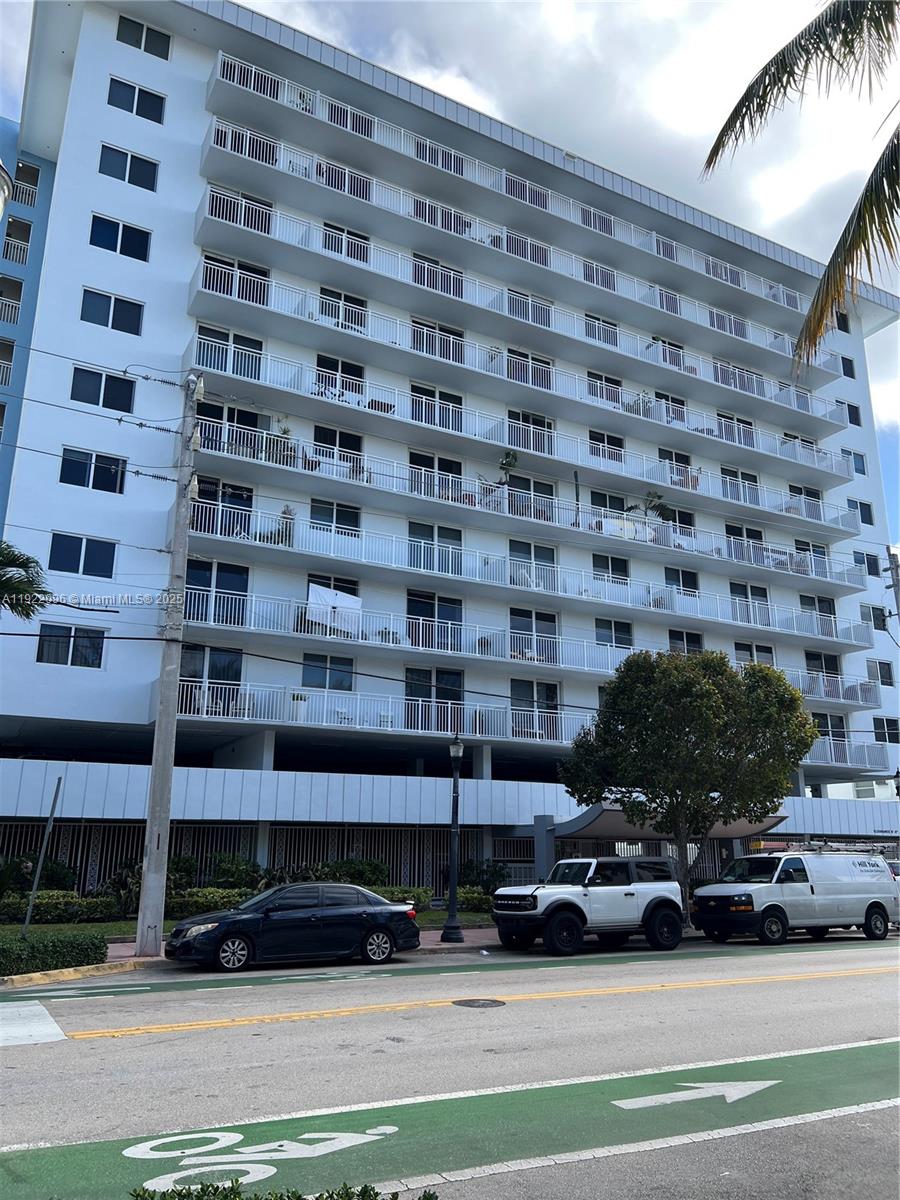 345 Ocean Dr # 523