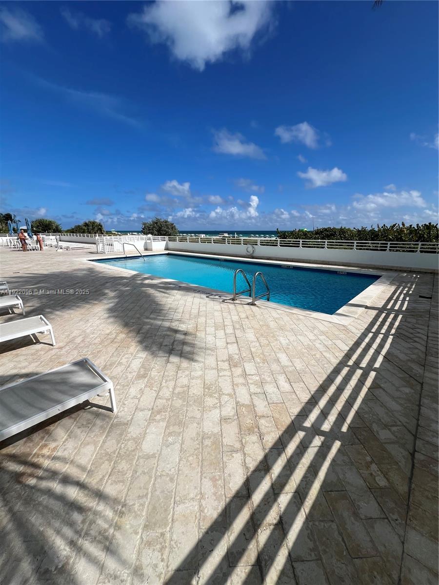 345 Ocean Dr # 523