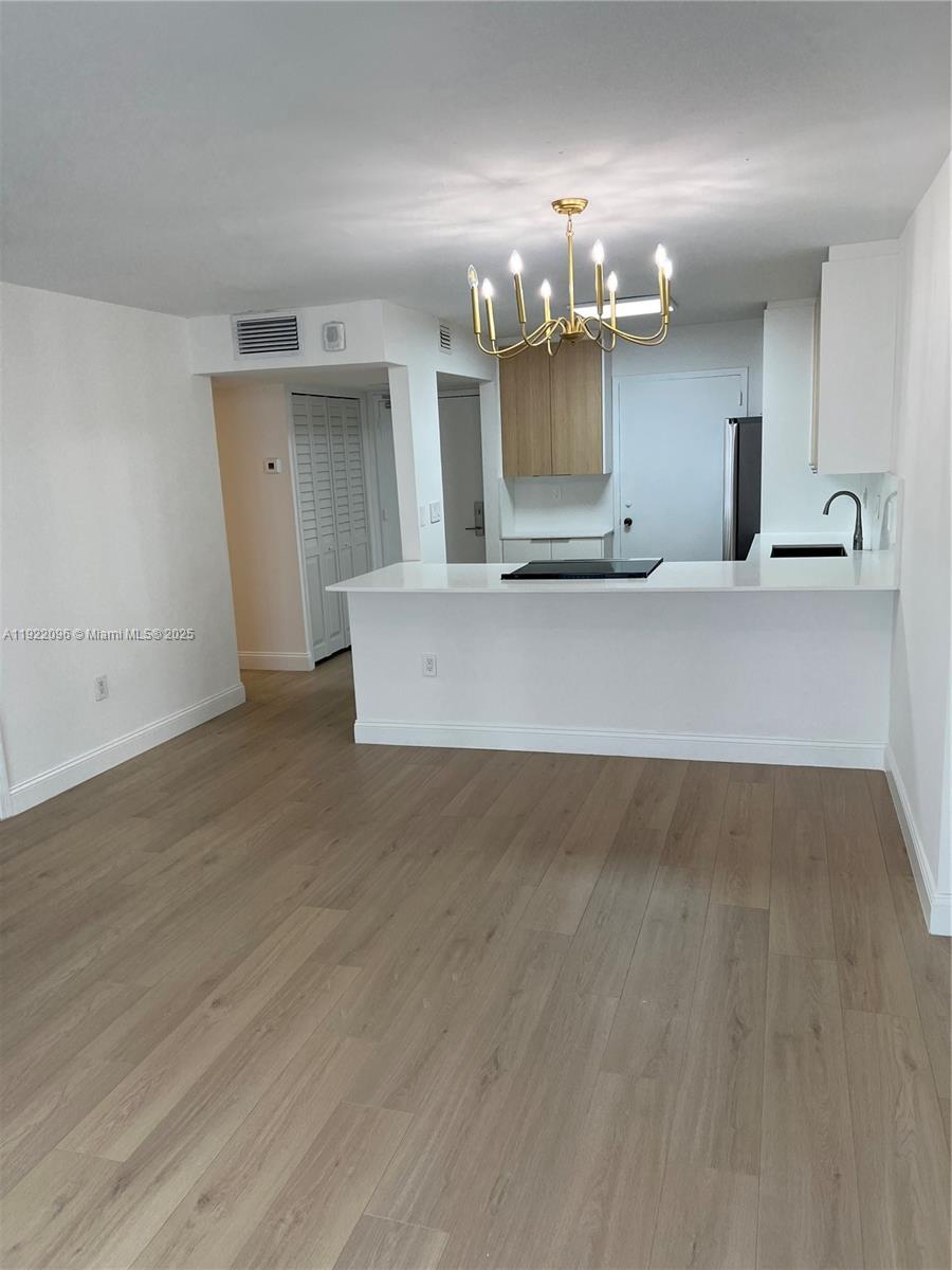 345 Ocean Dr # 523