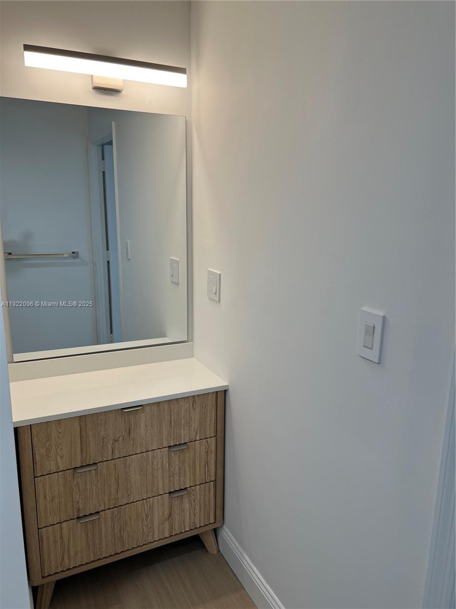 345 Ocean Dr # 523