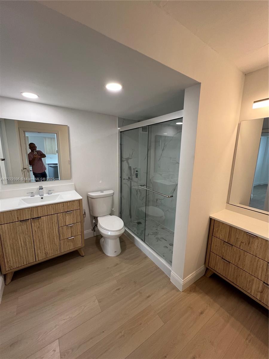345 Ocean Dr # 523