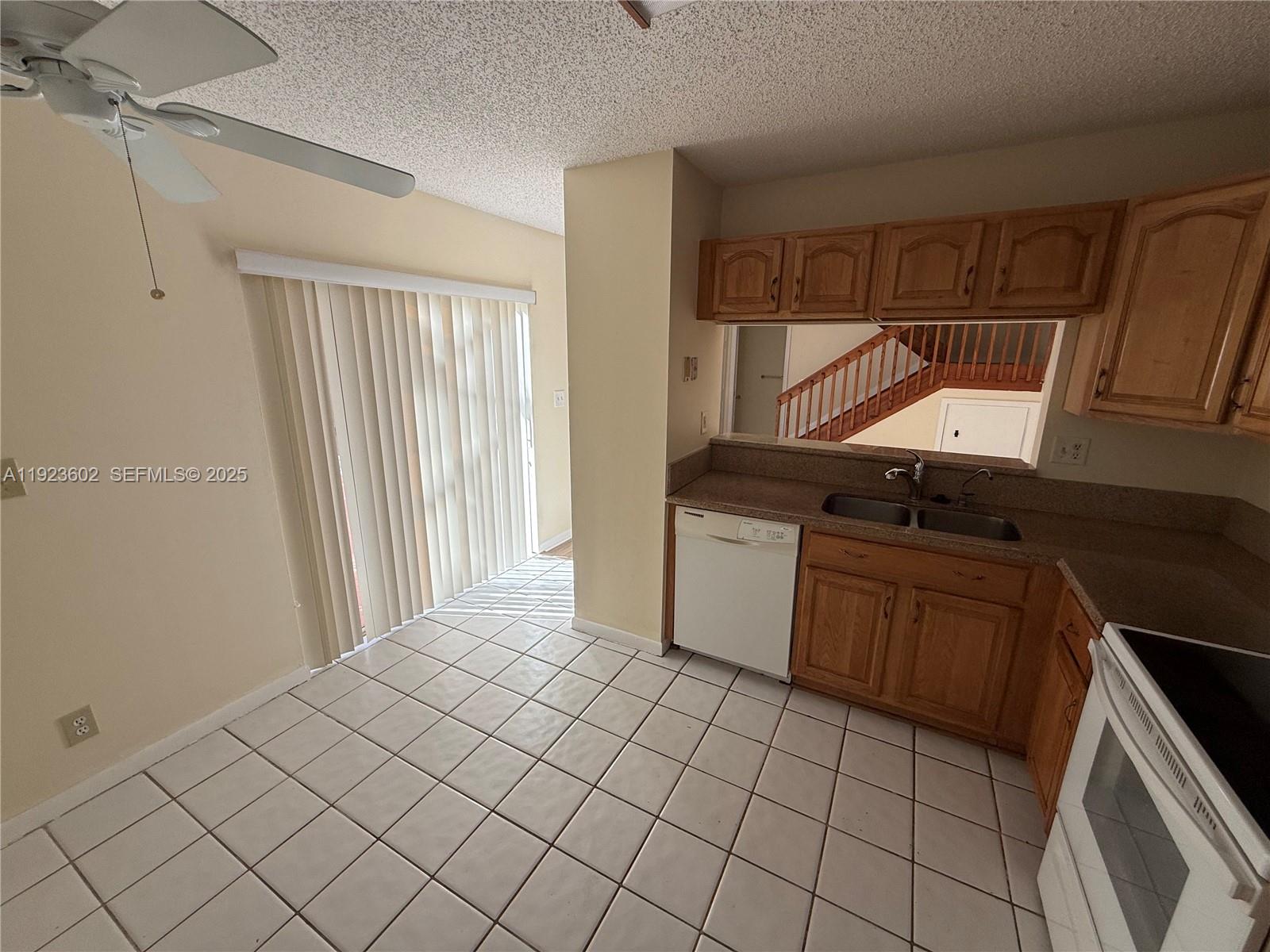 10935 Neptune Dr