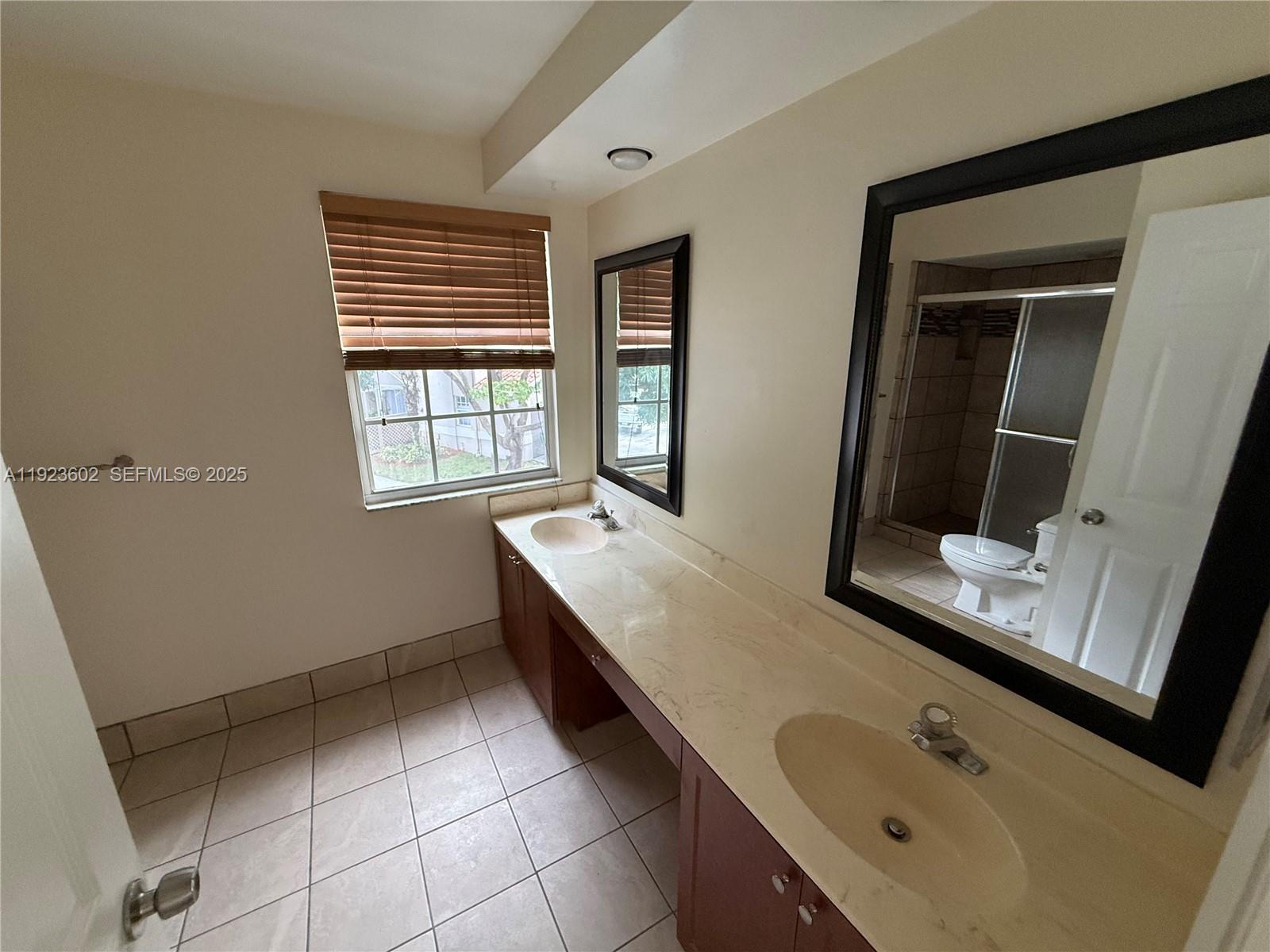 10935 Neptune Dr