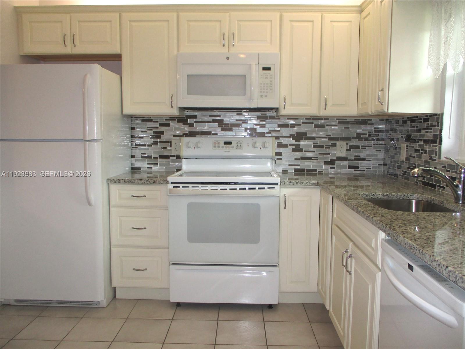 6531 SE Federal Hwy # 112 Unit: D 112