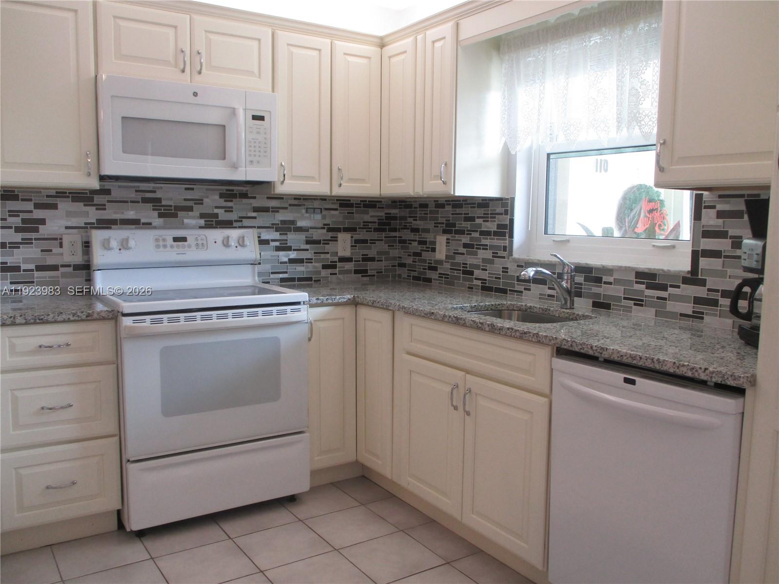 6531 SE Federal Hwy # 112 Unit: D 112