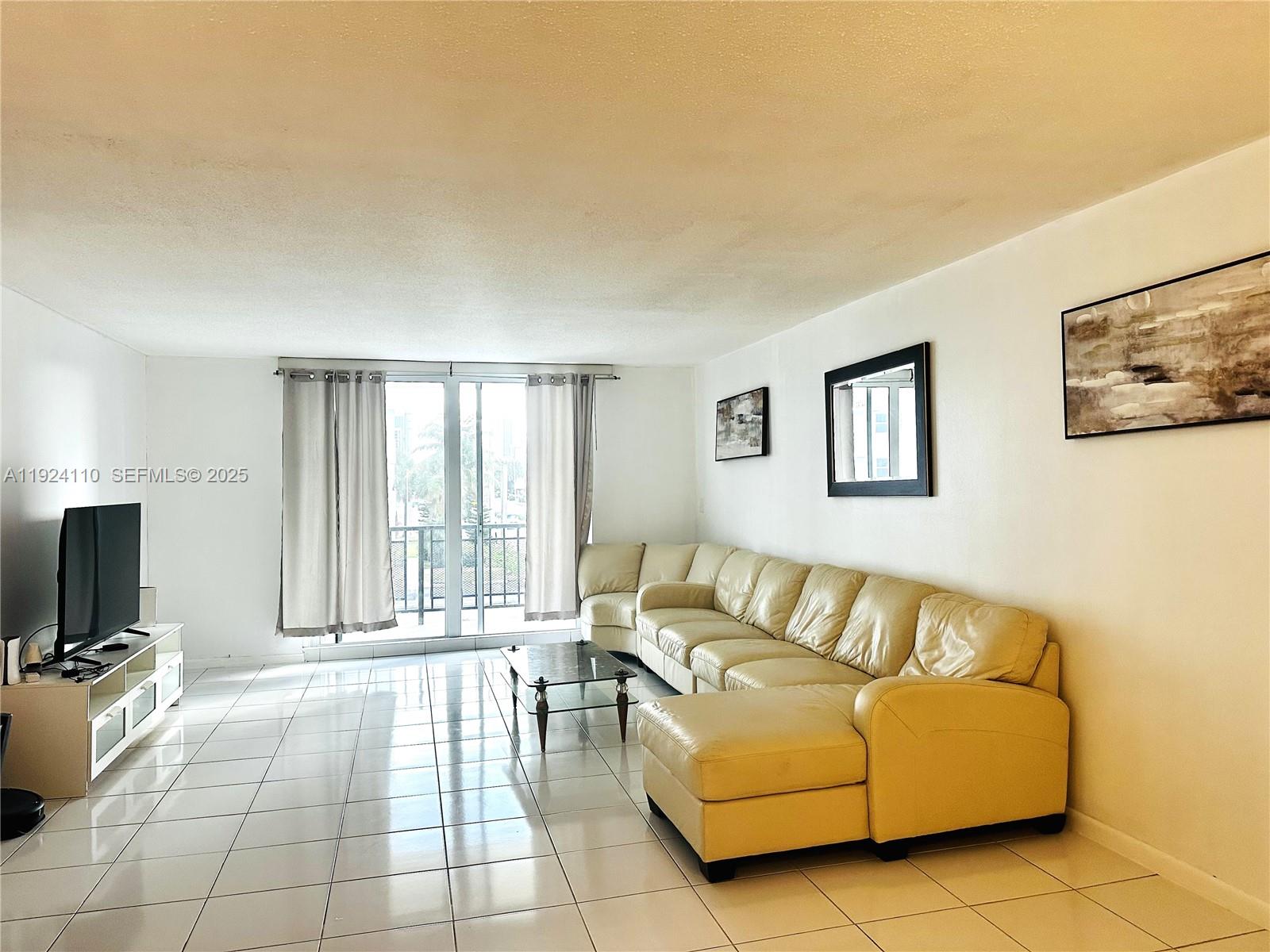 1501 S Ocean Dr # 205