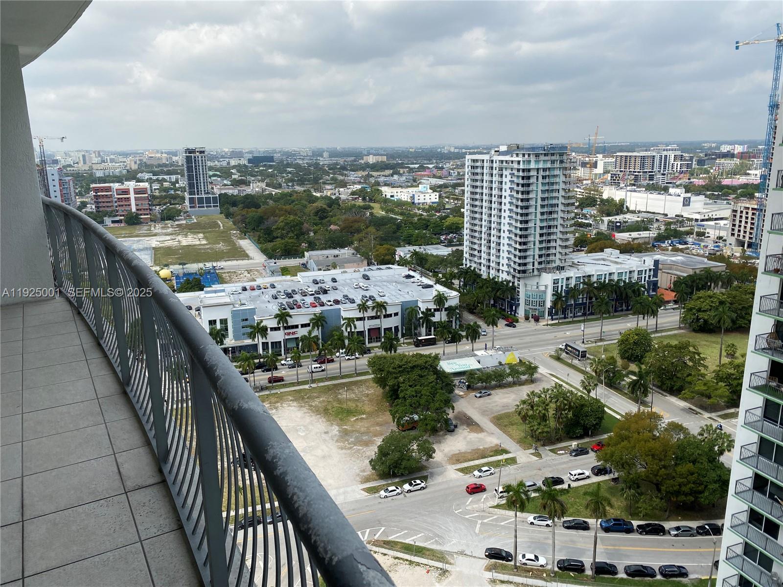 1750 N Bayshore Dr # 2609