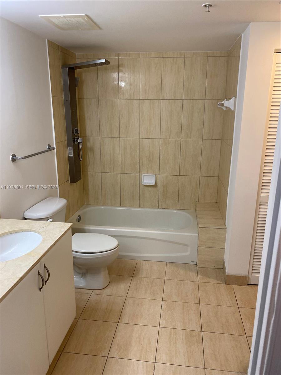 1750 N Bayshore Dr # 2609