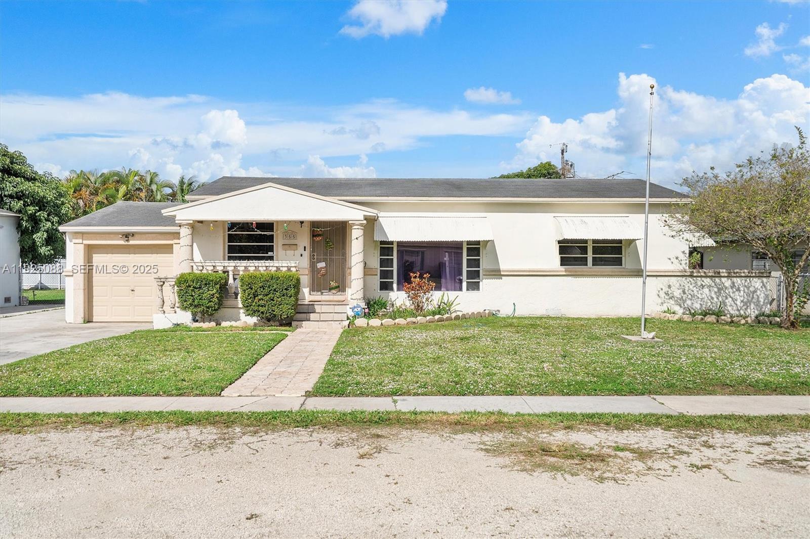 355 W 54th St