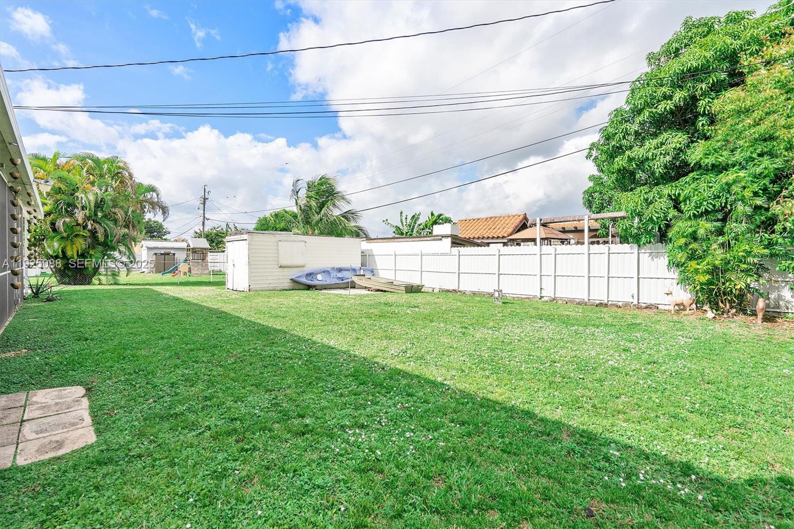 355 W 54th St