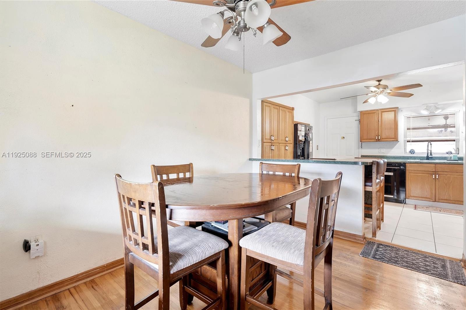 355 W 54th St