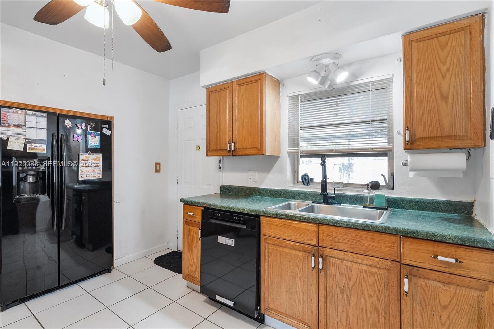 355 W 54th St