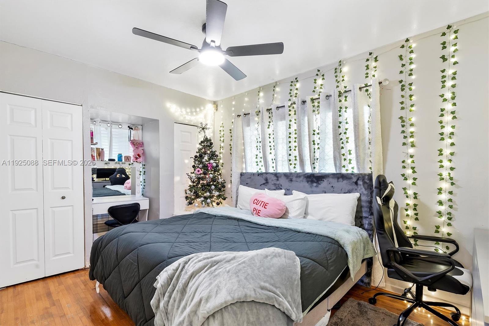 355 W 54th St