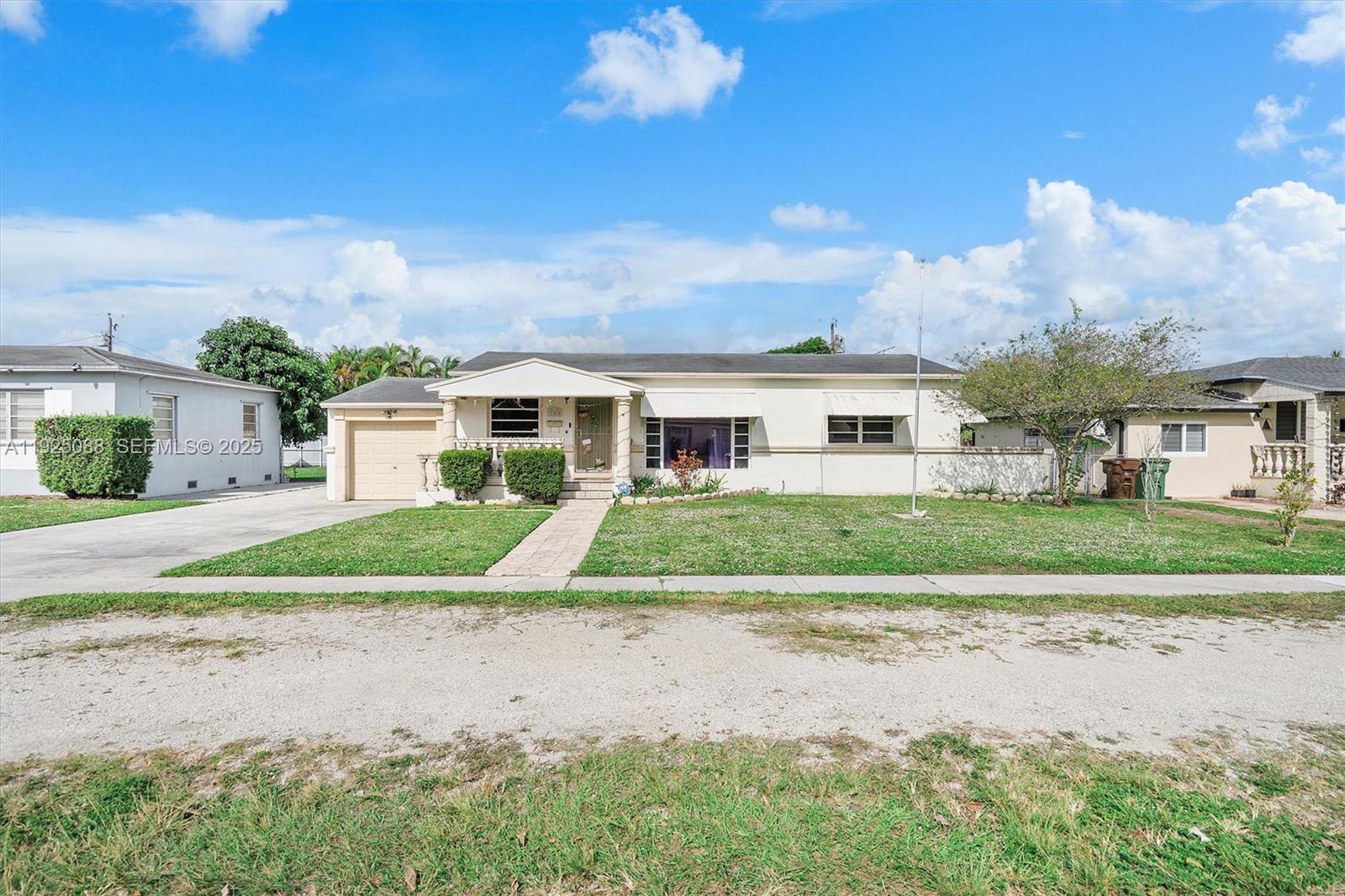 355 W 54th St