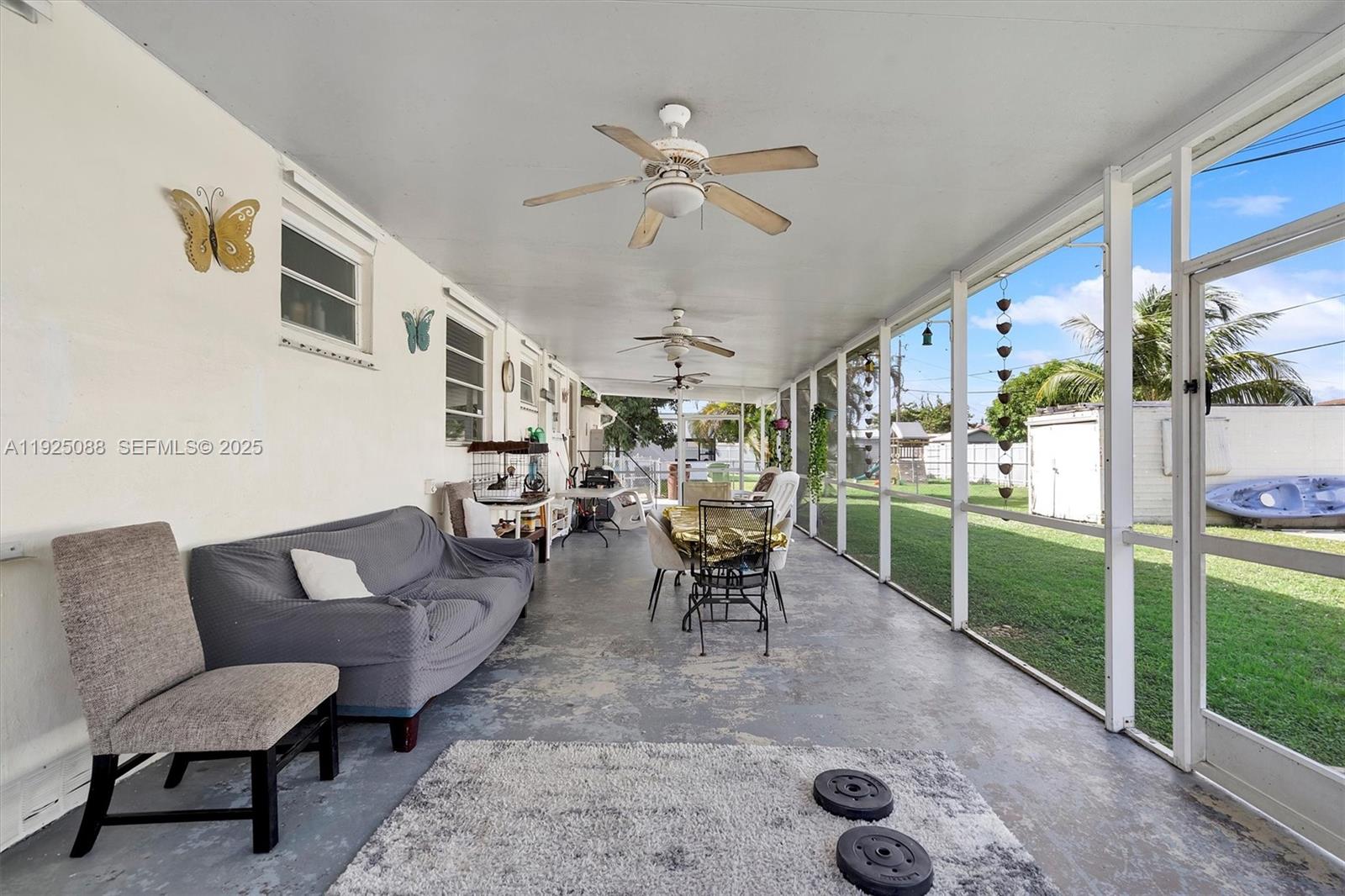 355 W 54th St