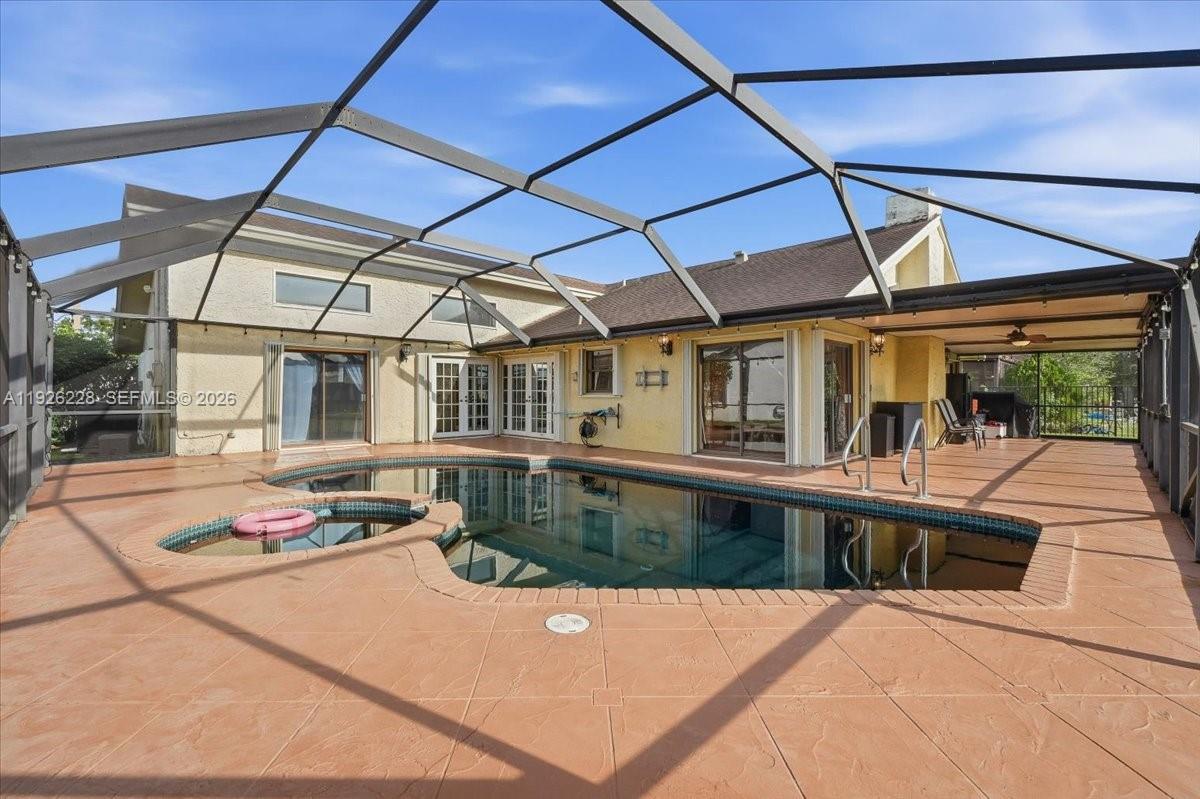 8213 Cassia Ter