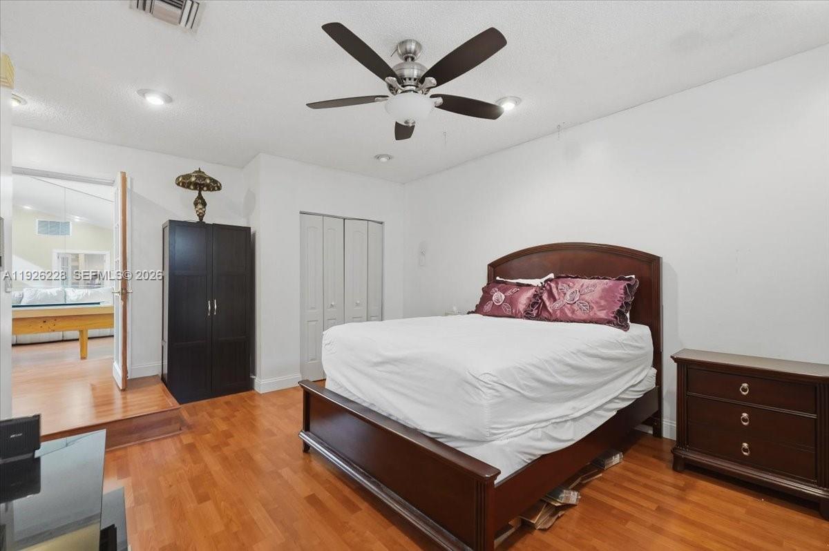 8213 Cassia Ter