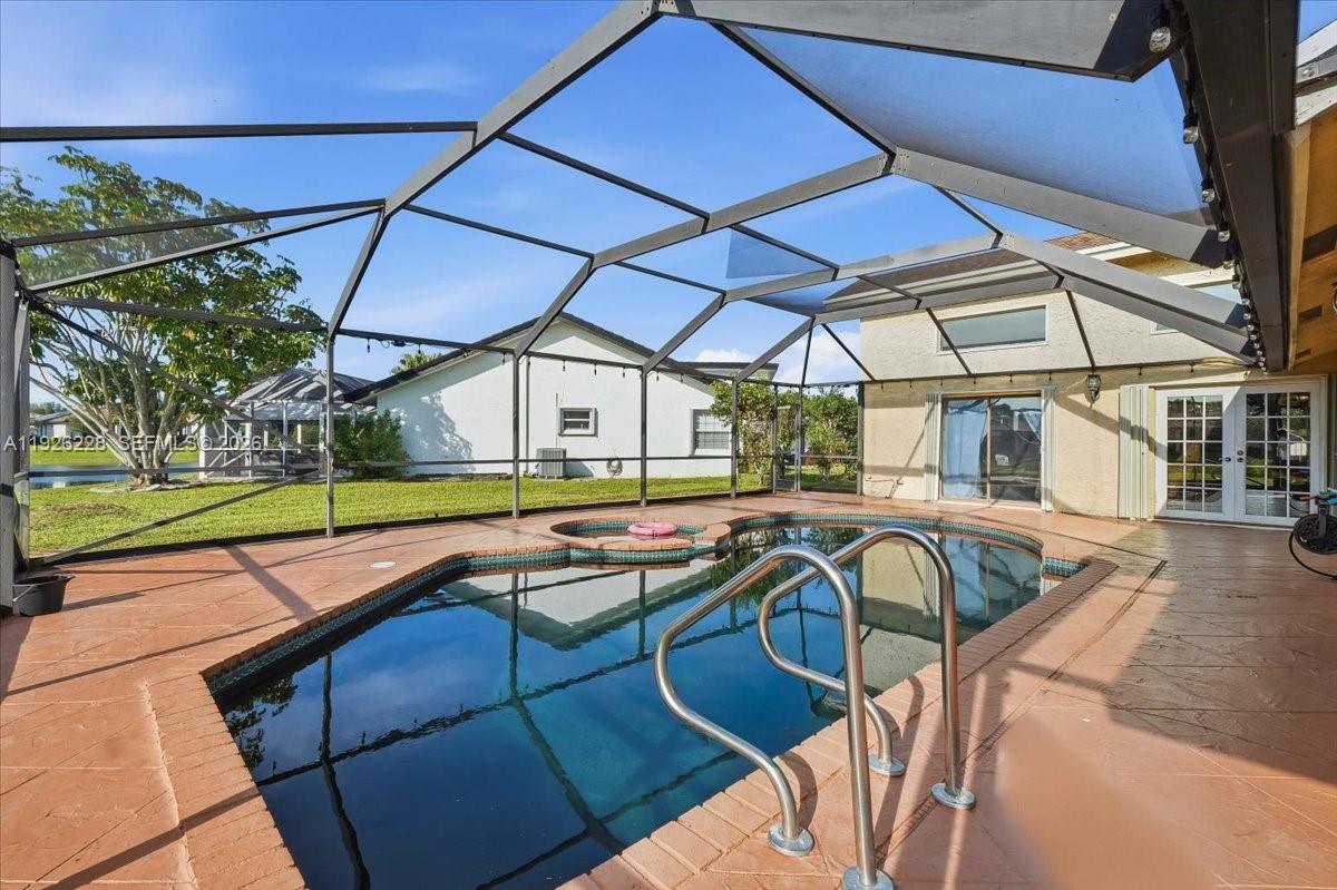 8213 Cassia Ter