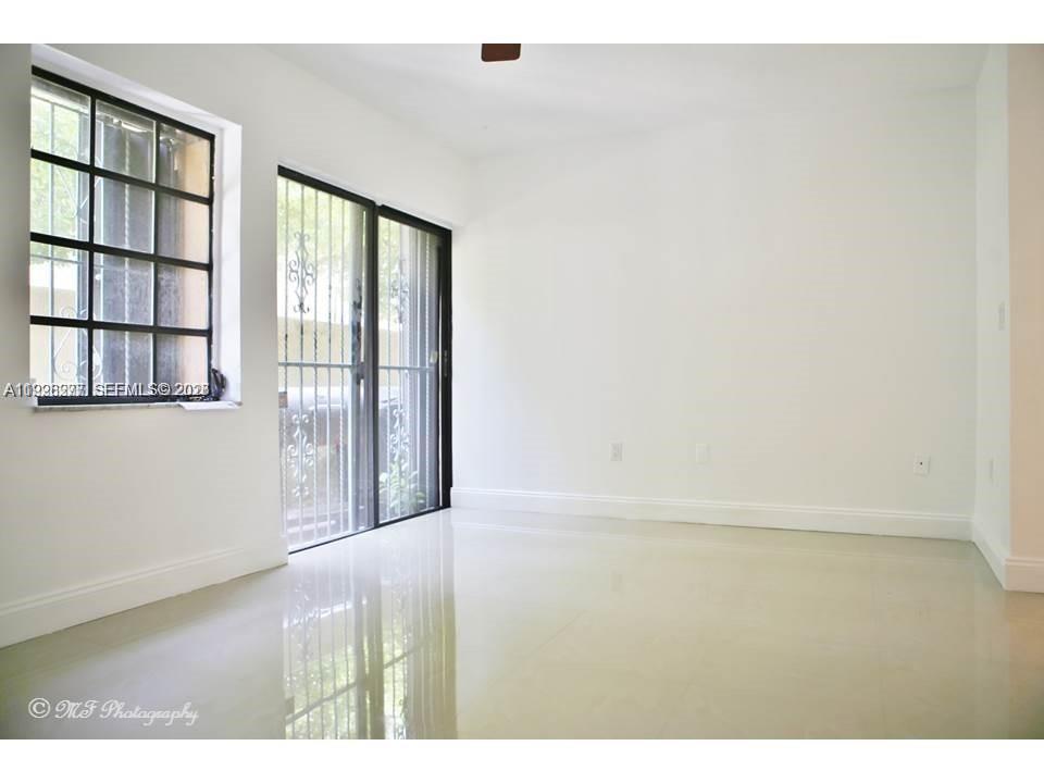 1990 Brickell Ave # O