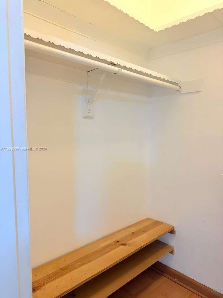 1990 Brickell Ave # O