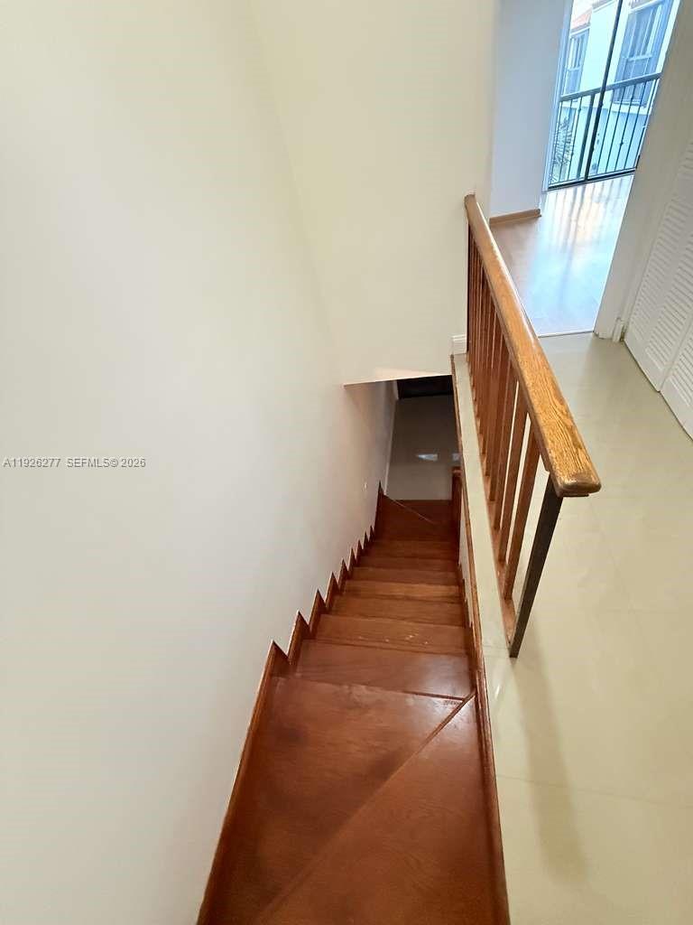 1990 Brickell Ave # O