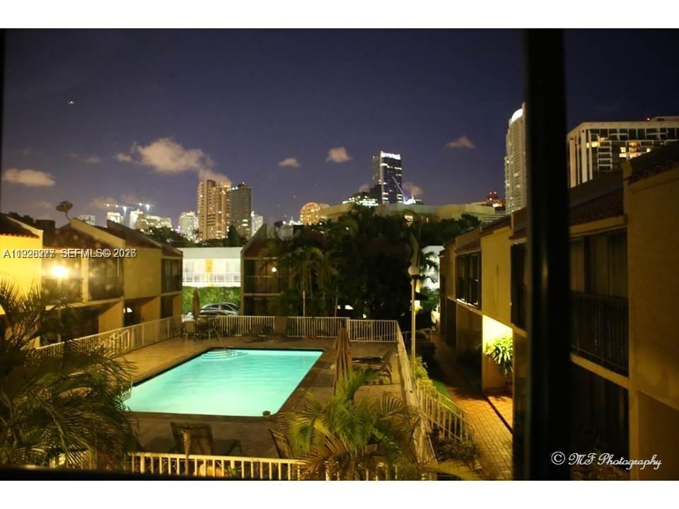 1990 Brickell Ave # O