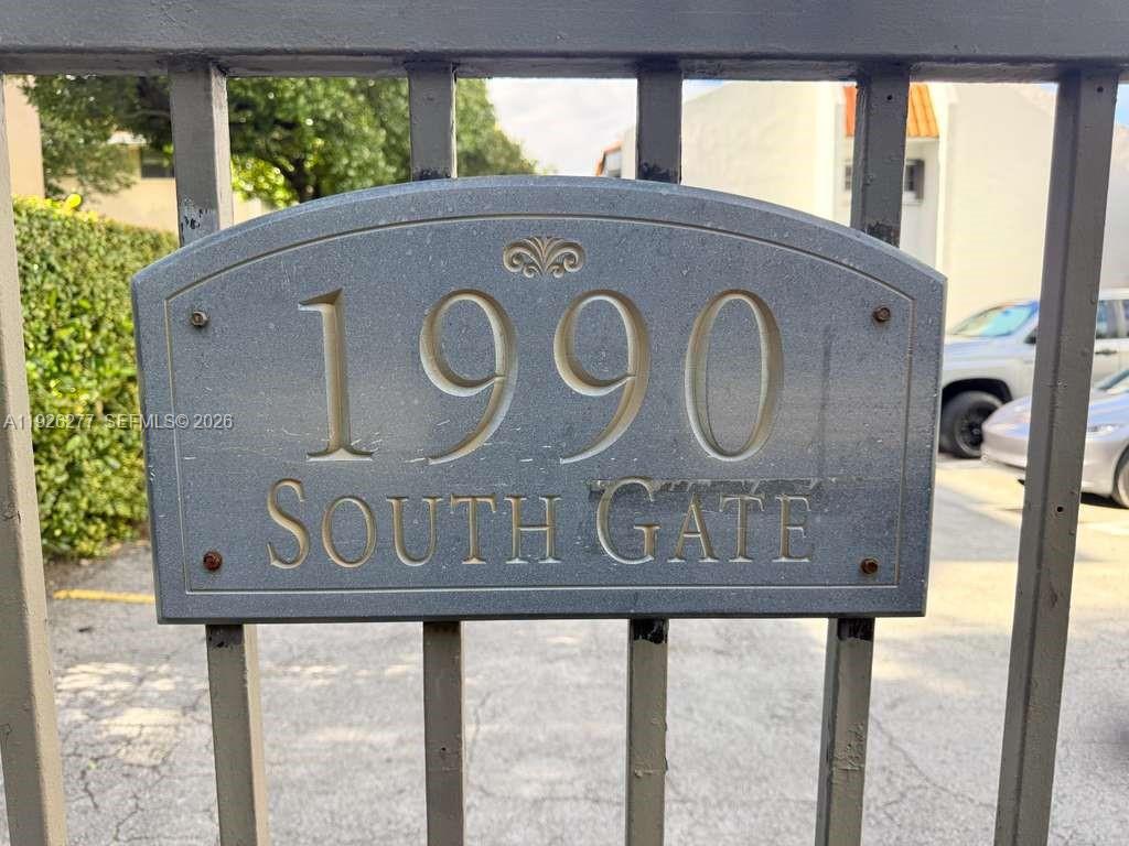 1990 Brickell Ave # O