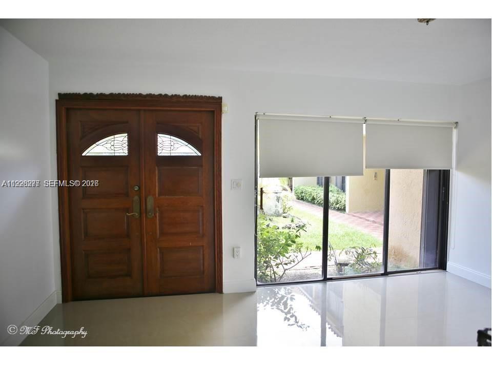 1990 Brickell Ave # O