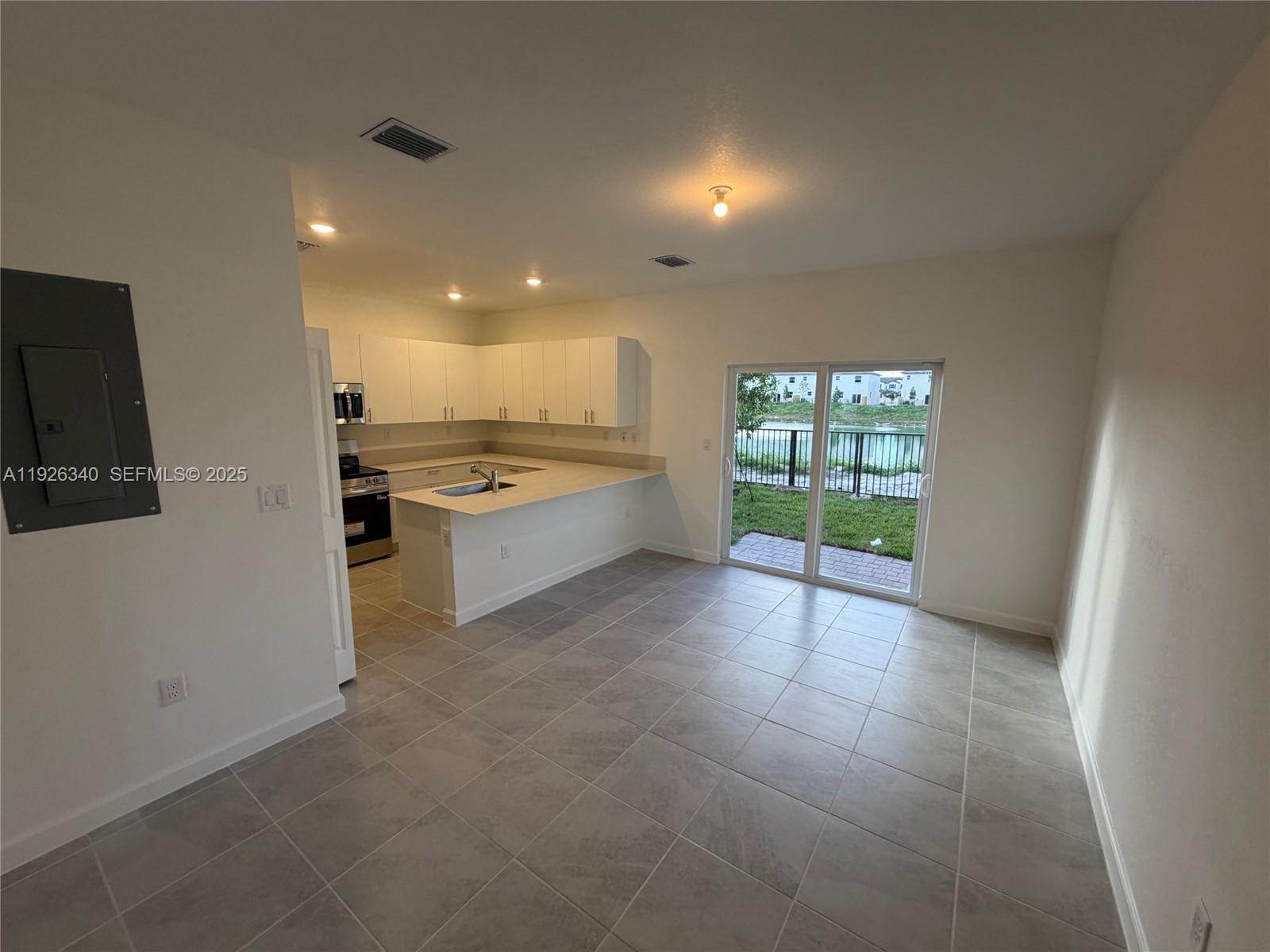 2728 SE 26 AVE # 2728