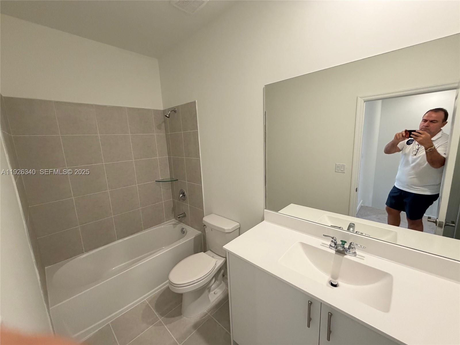 2728 SE 26 AVE # 2728
