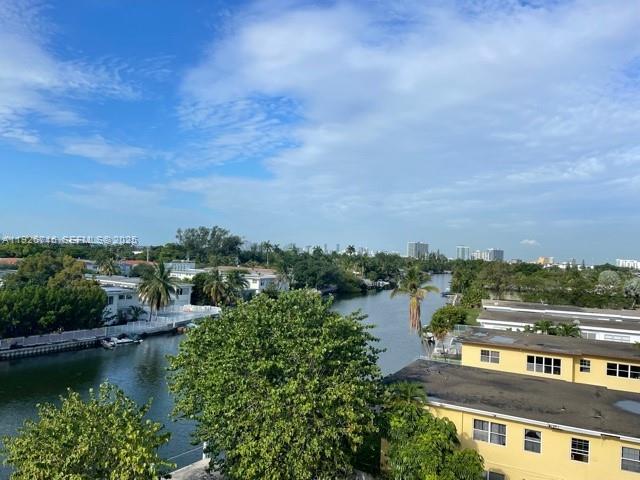130 S Shore Dr # 6D