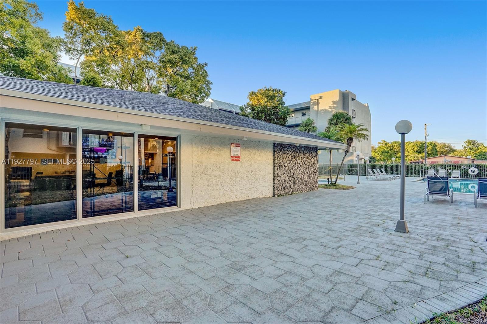 1595 NE 135th St # 427