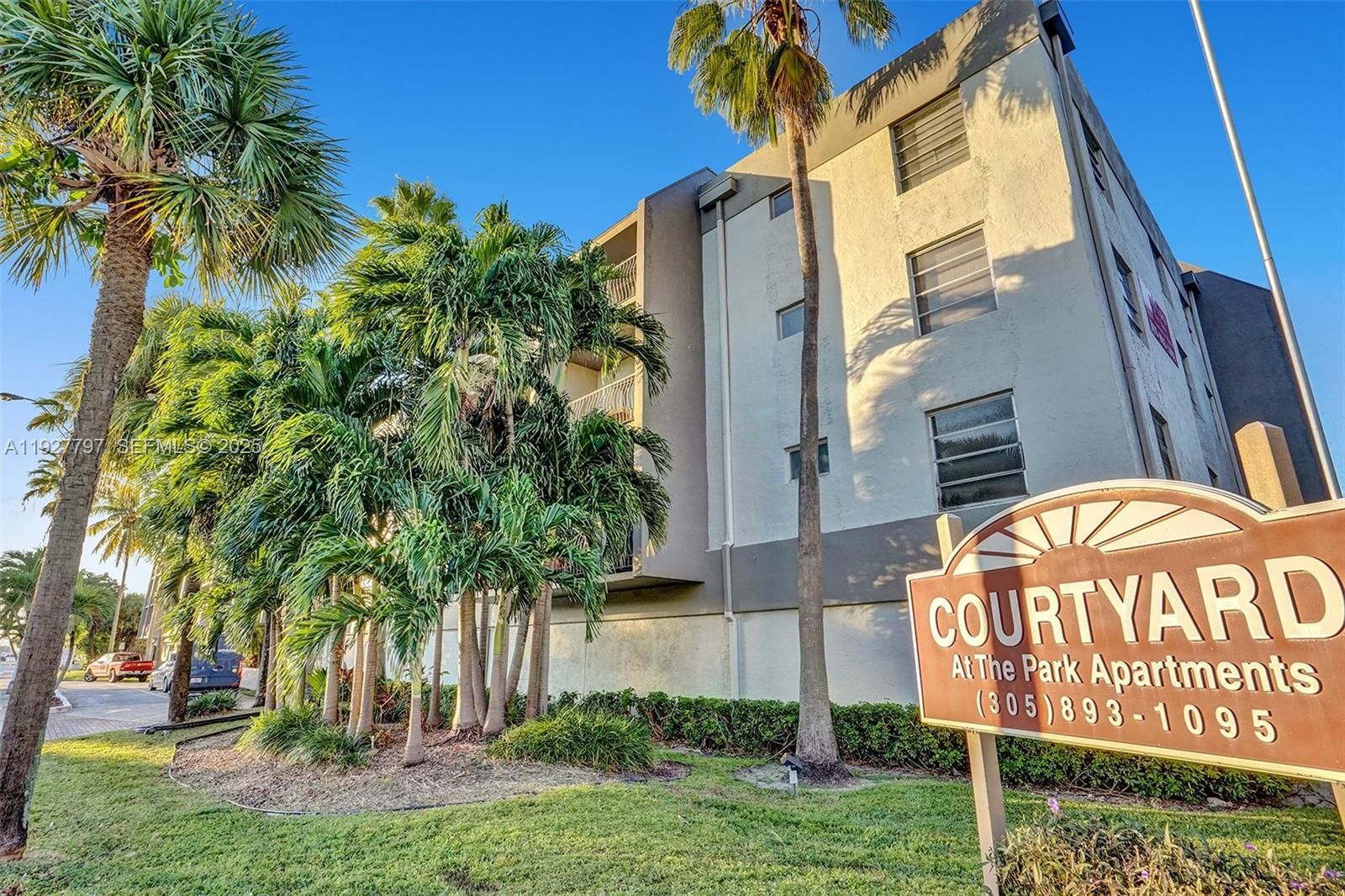 1595 NE 135th St # 427