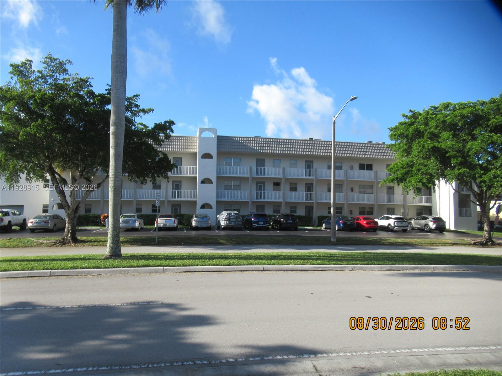 8285 Sunrise Lakes Blvd Unit: 208