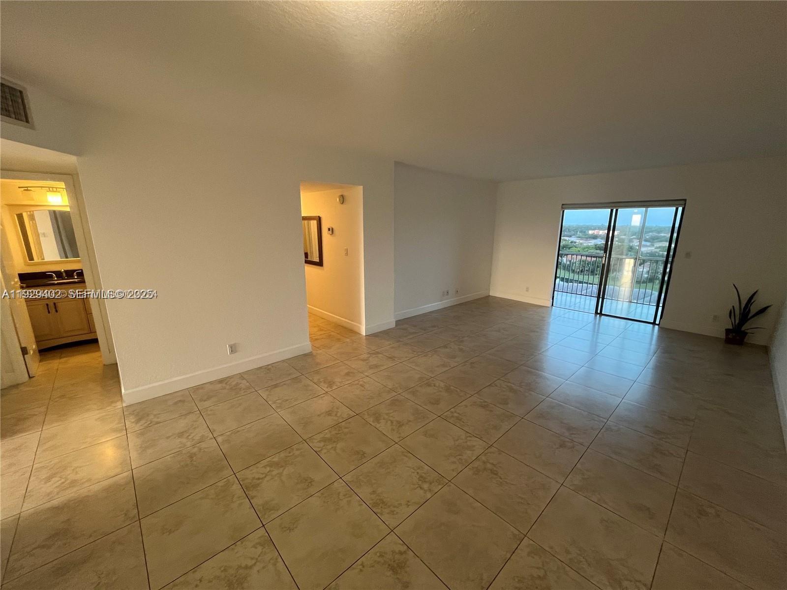3575 Broken Woods Dr # 1002