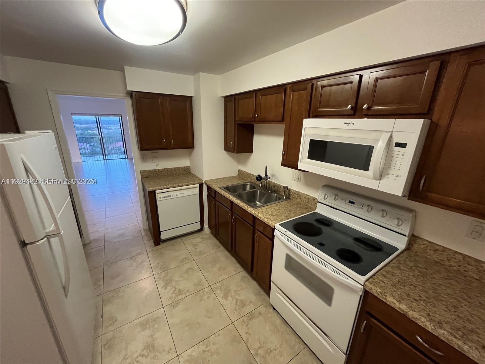 3575 Broken Woods Dr # 1002