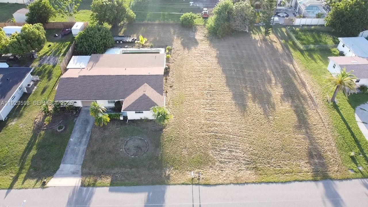 156 Francis Dr NE