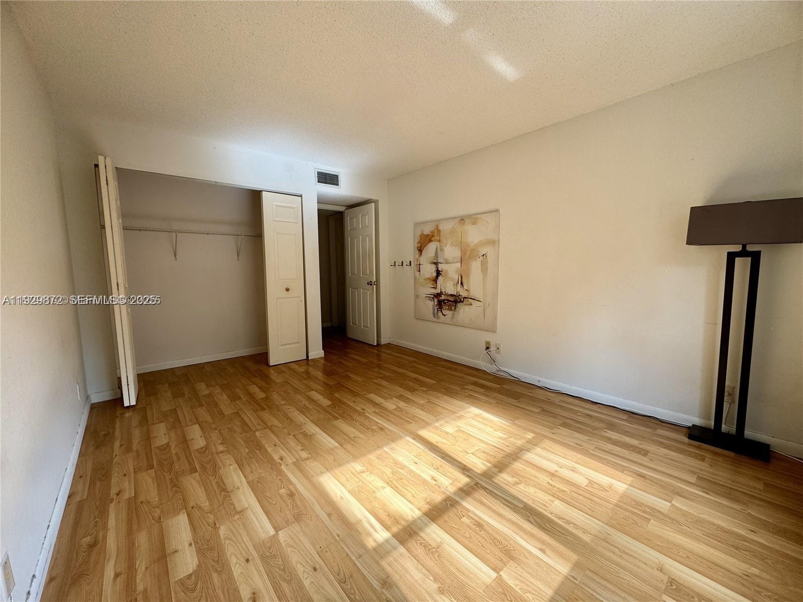 7060 Nova Dr # 306C