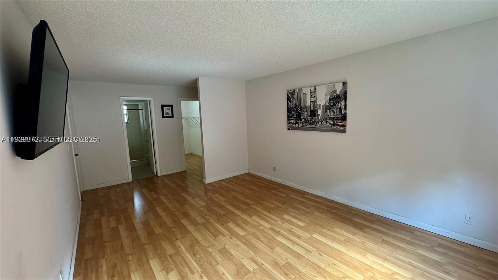 7060 Nova Dr # 306C