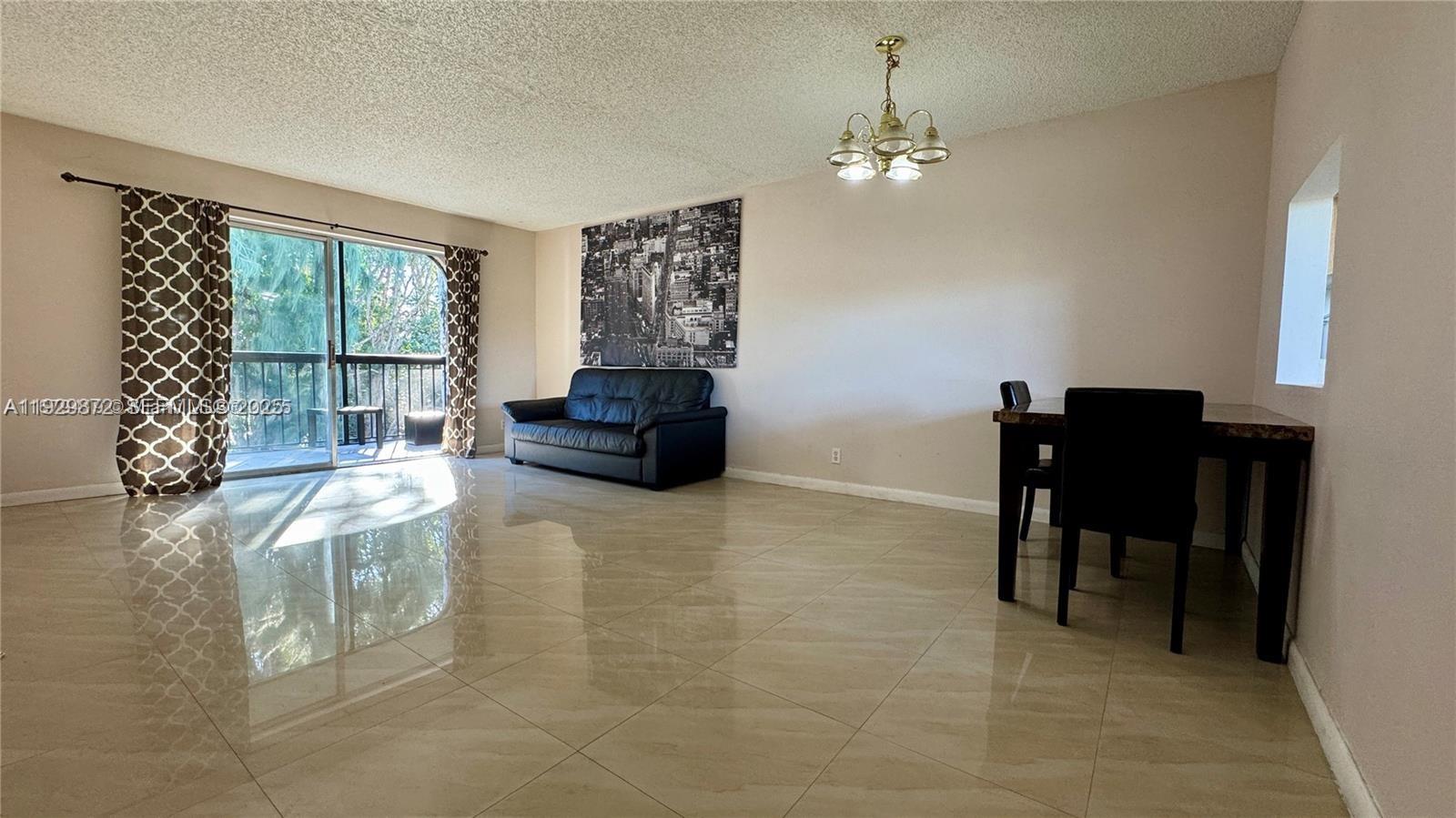 7060 Nova Dr # 306C
