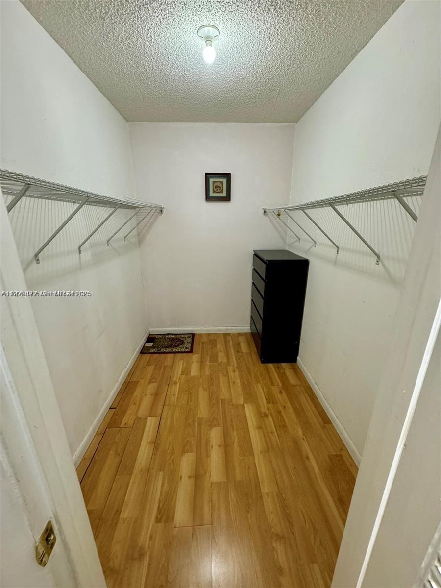 7060 Nova Dr # 306C