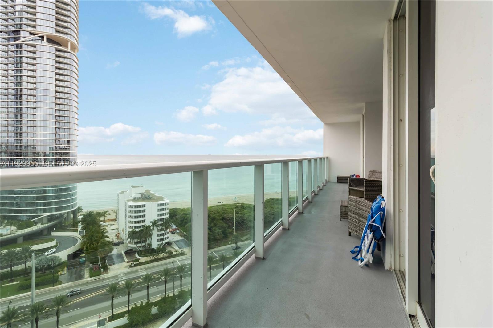 100 Bayview Dr # 2014