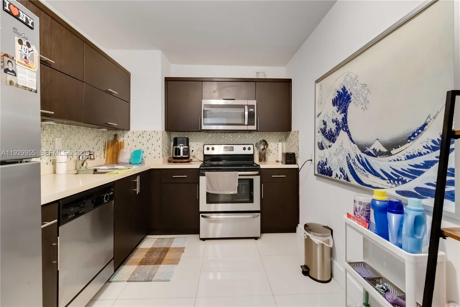 100 Bayview Dr # 2014