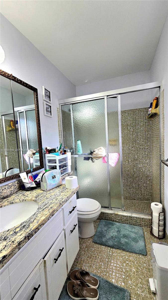 1910 Palmland Dr # 2
