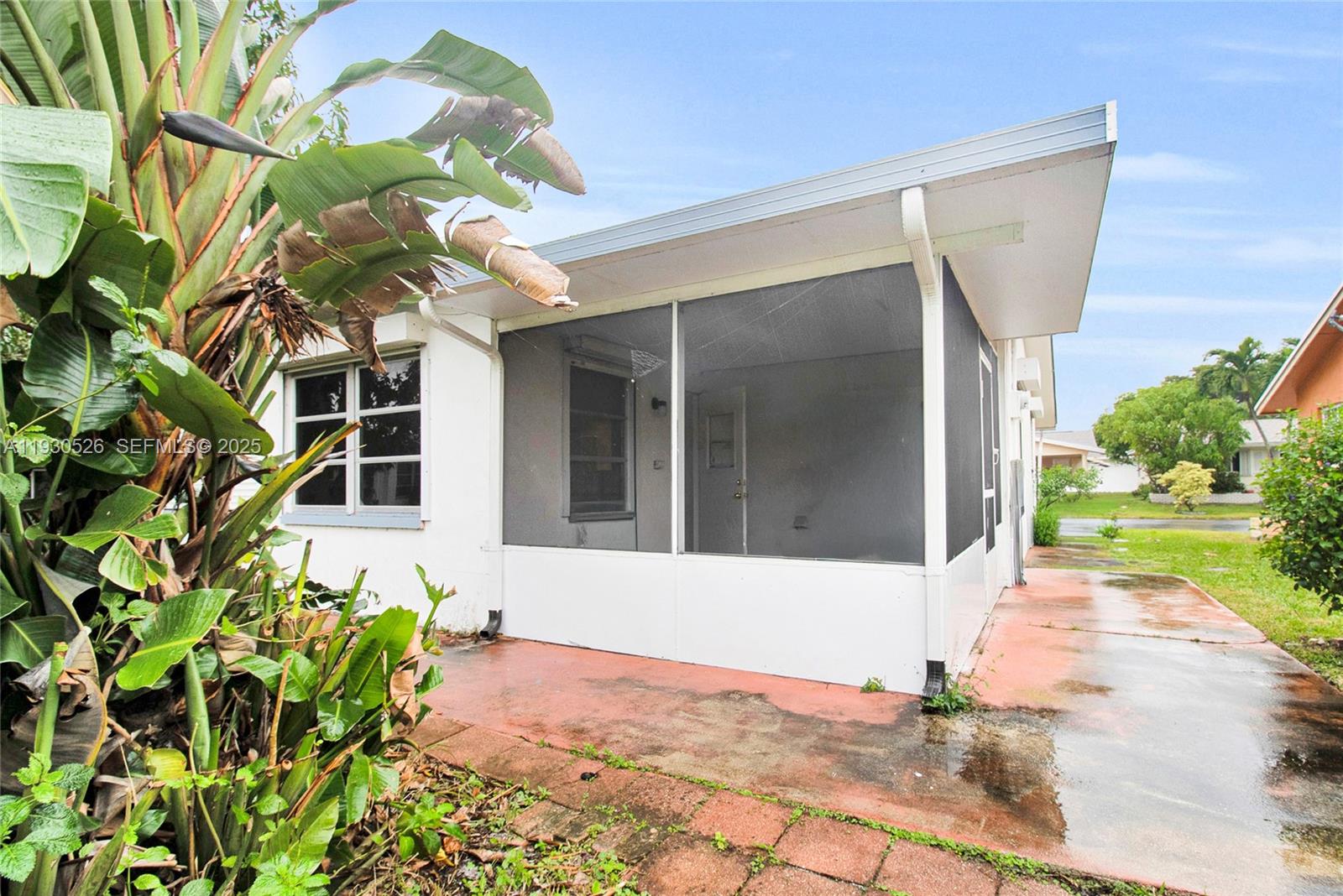 5718 NW 66th Ave