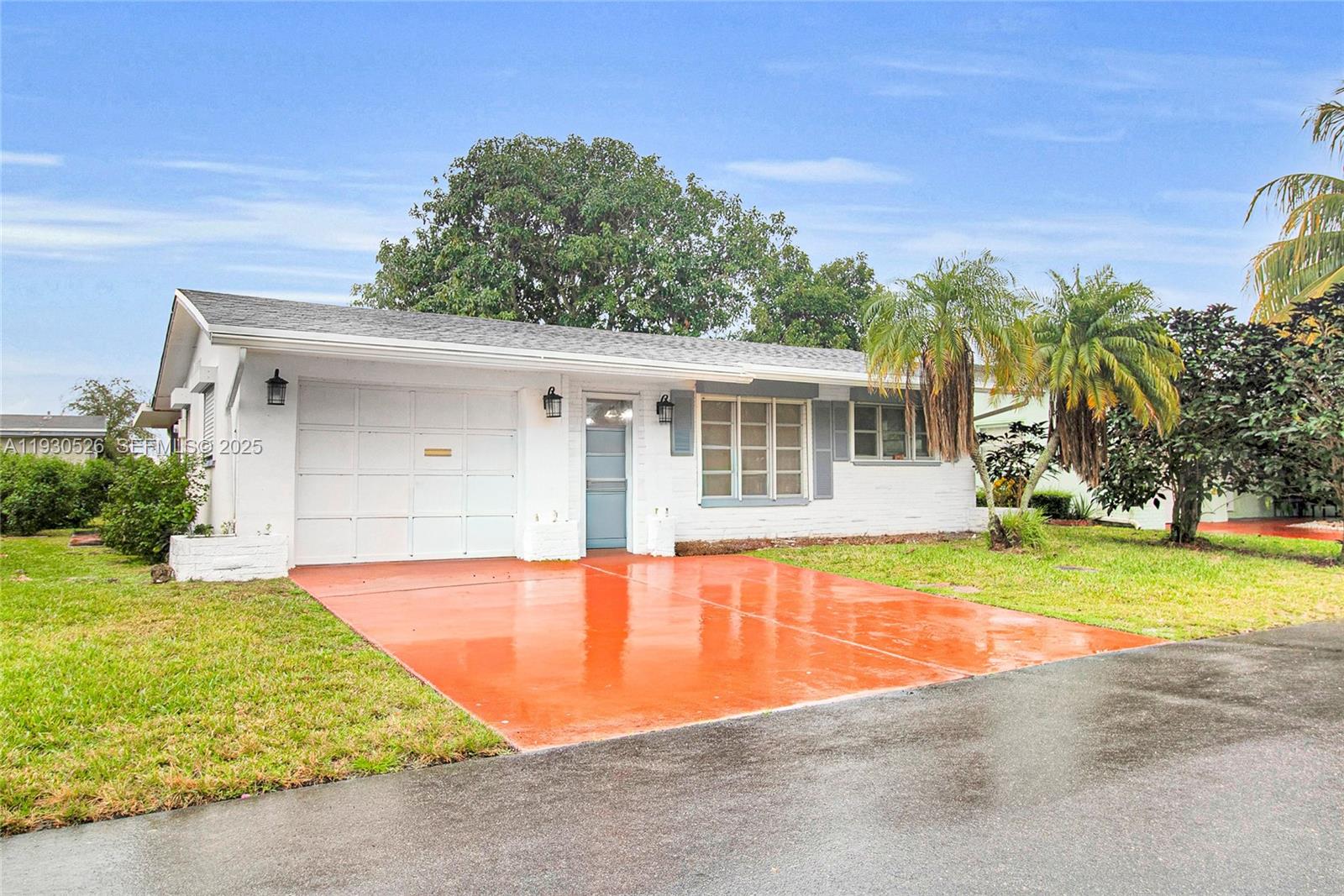 5718 NW 66th Ave