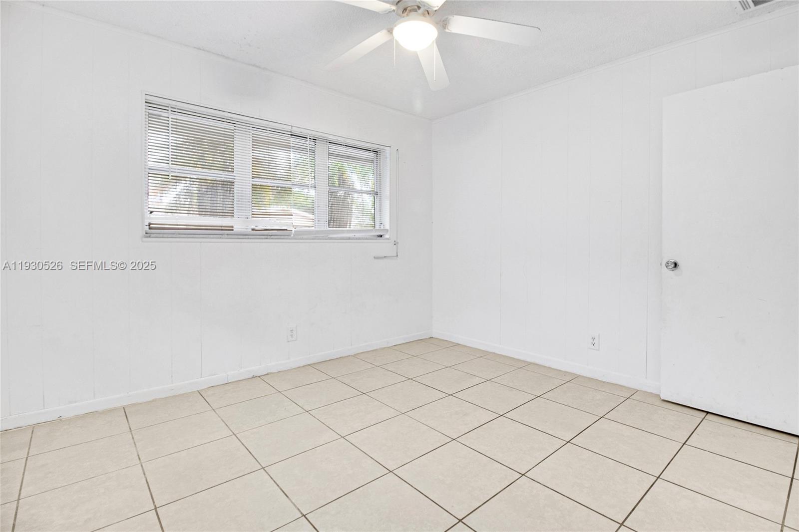 5718 NW 66th Ave