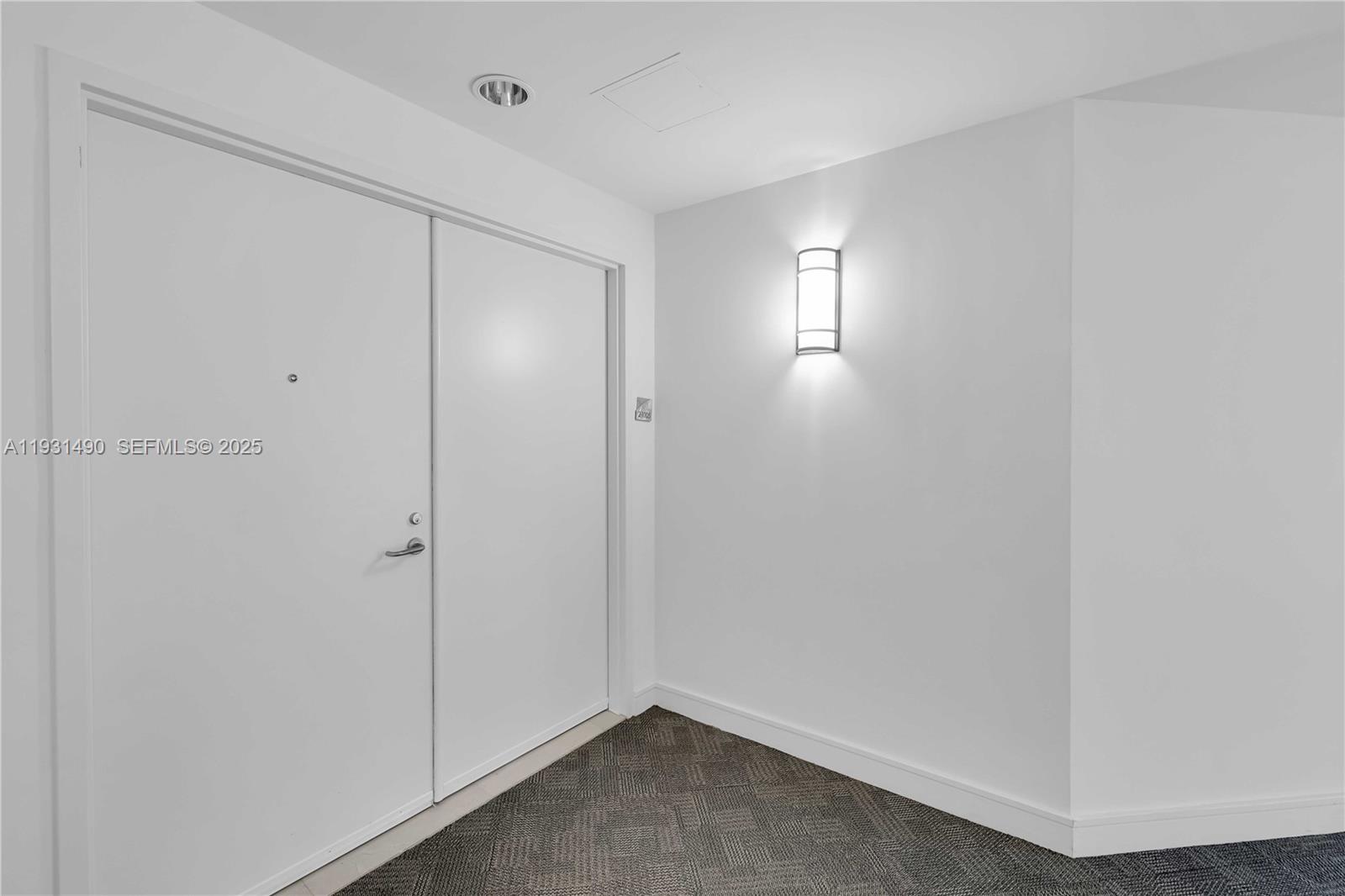 3131 NE 188th St # 1005 Unit: 2-1005
