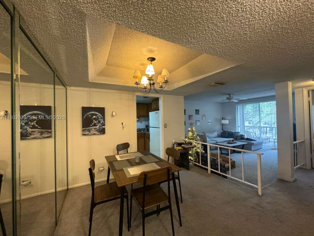 3670 Inverrary Dr # 3S